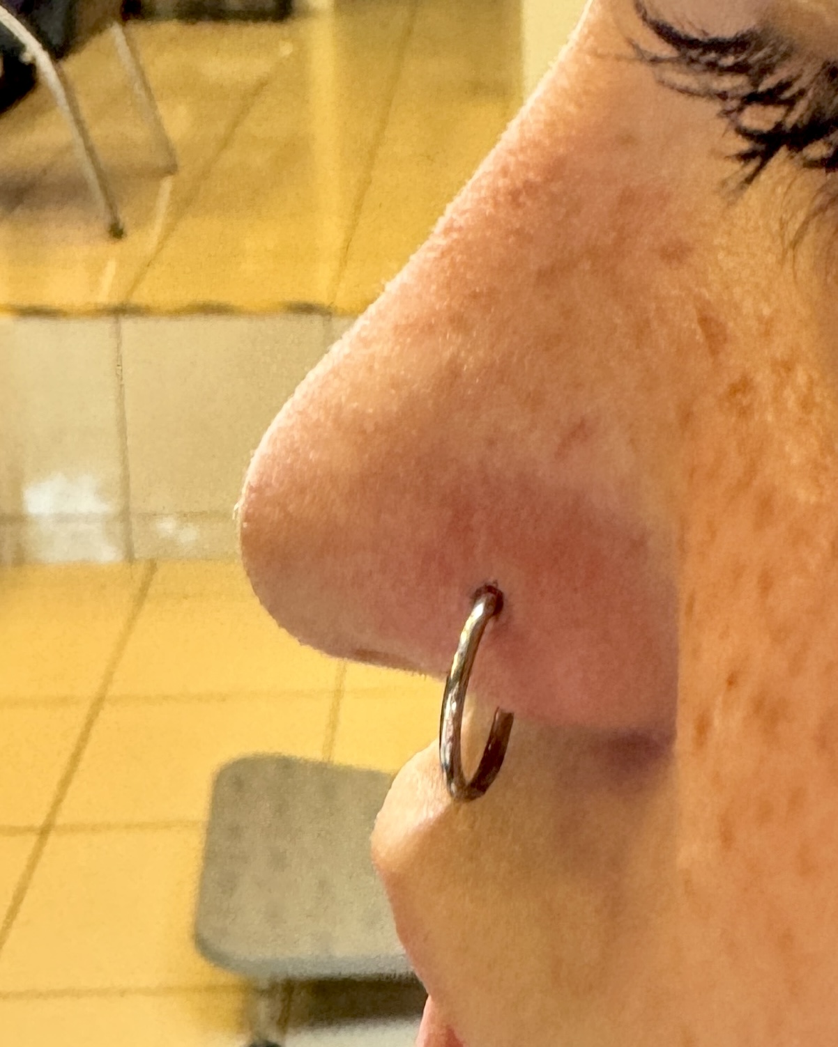 Halka Nostril Piercing | Hoop Nose Piercing